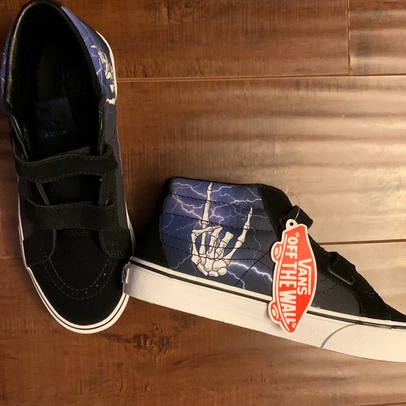 vans big kid size 5